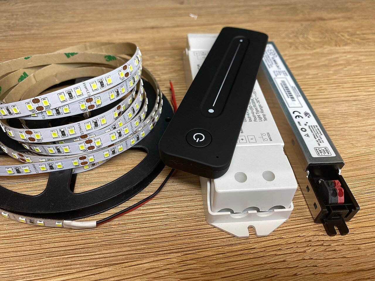Taśma LED + zasilacz + sterownik.jpg